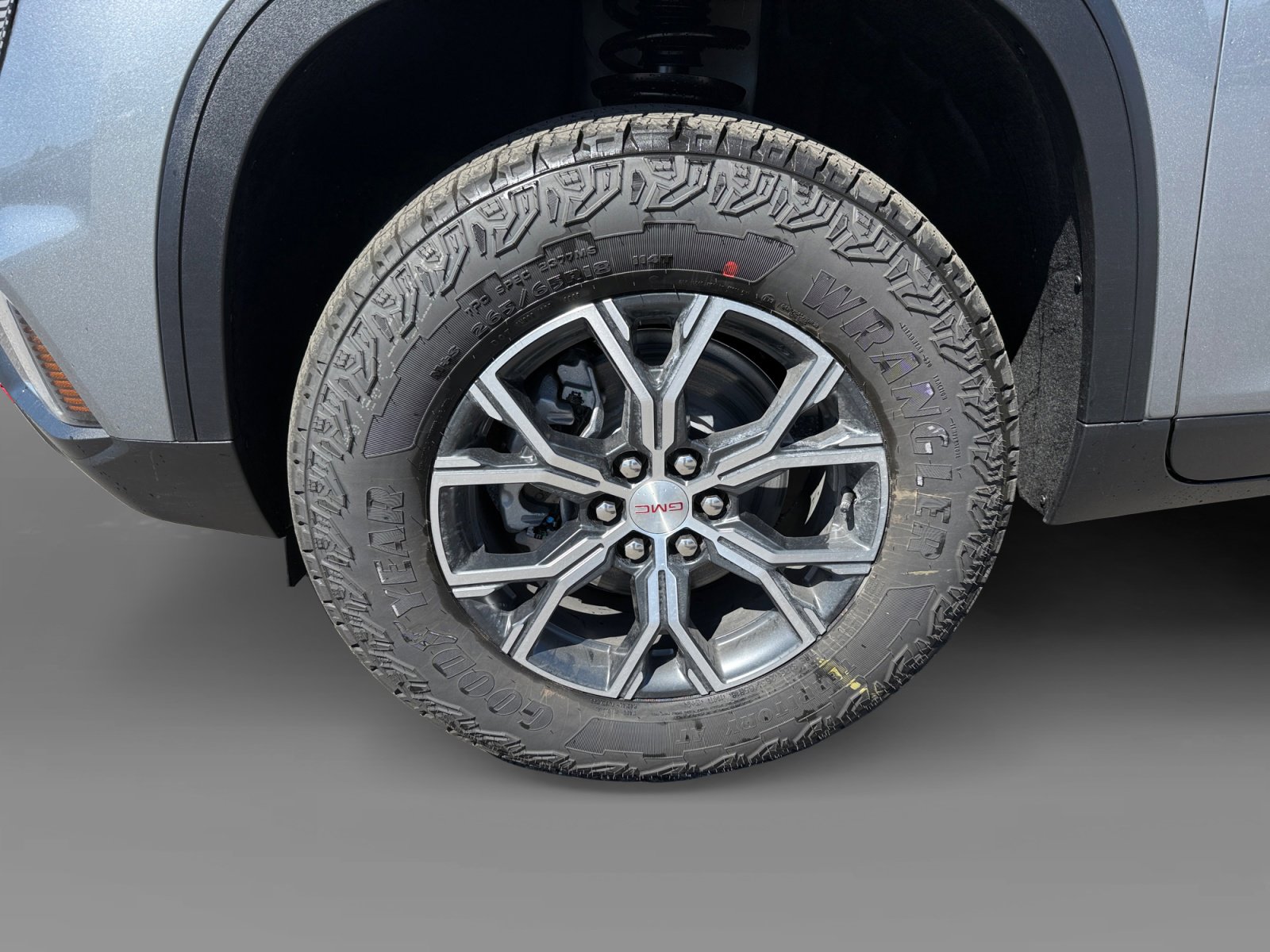 New 2026 GMC Acadia AT4 w/ Luxury Package image 9