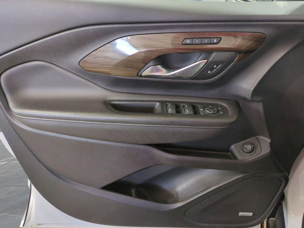 Used 2020 GMC Terrain Denali w/ Denali Premium Package image 15