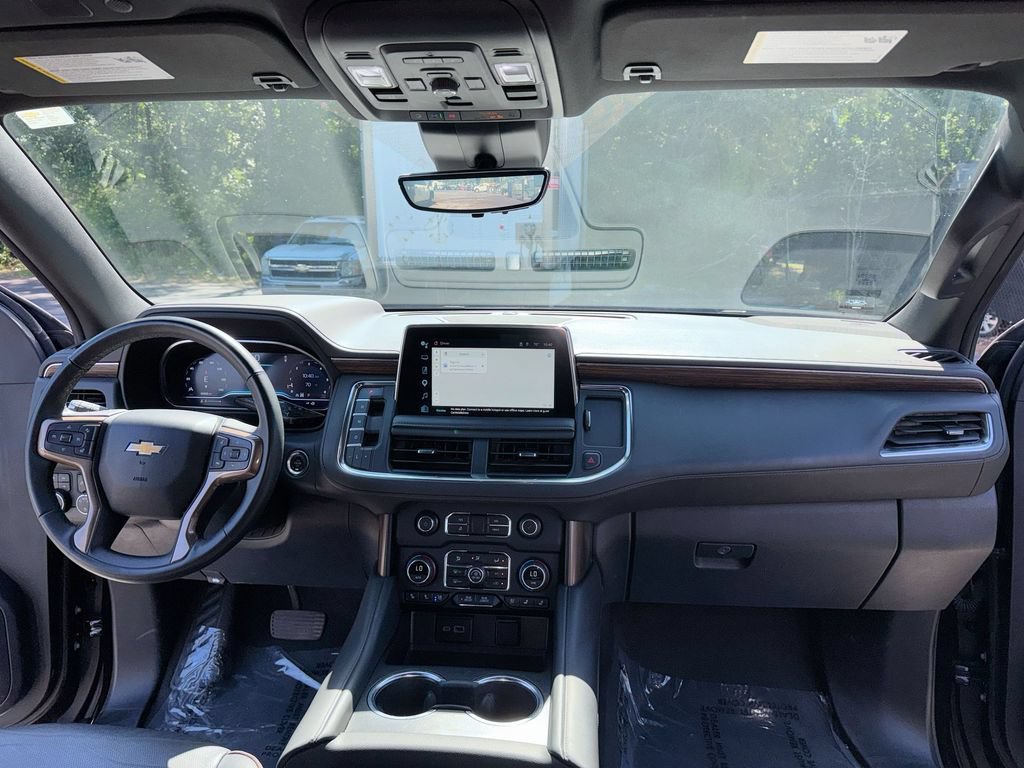 Used 2024 Chevrolet Suburban High Country AWD/4WD image 31