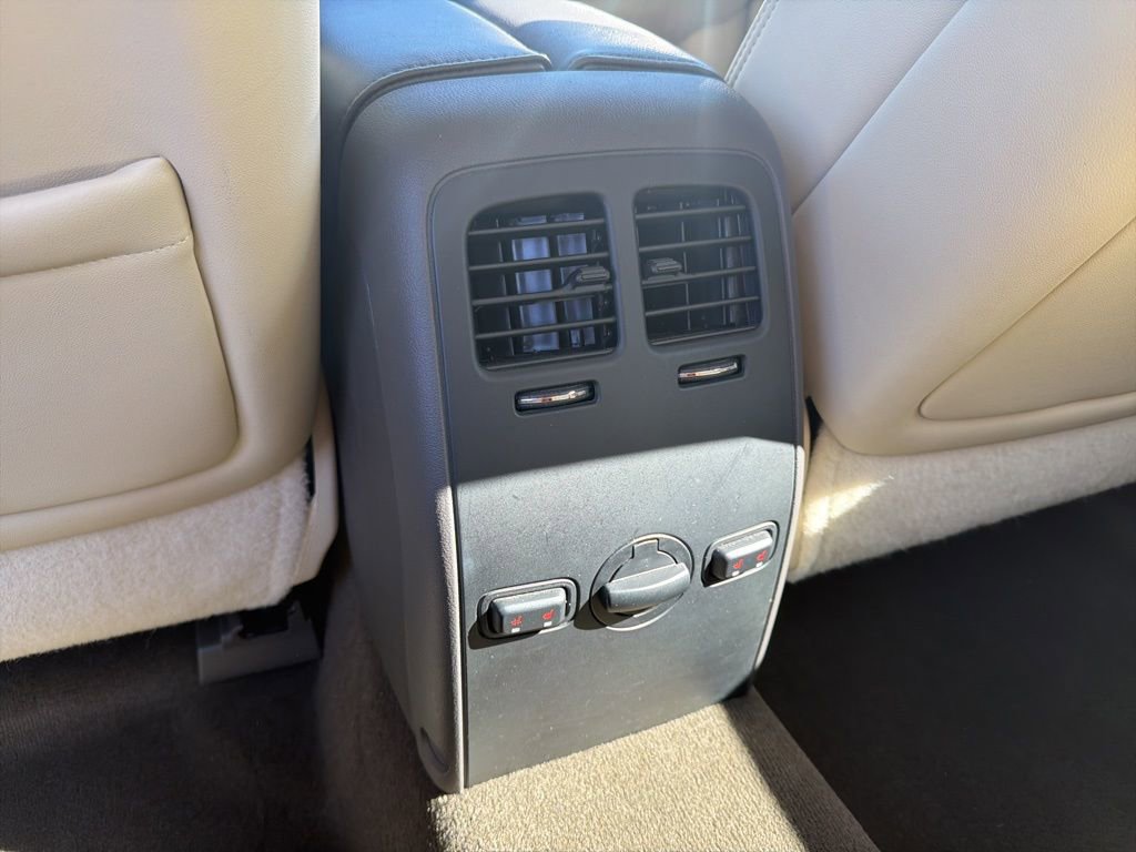 Used 2015 Lincoln MKS AWD w/ Equipment Group 101A image 33