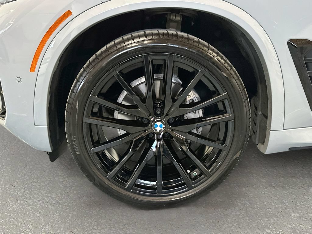 Used 2025 BMW X5 xDrive40i w/ M Sport Package AWD/4WD image 33