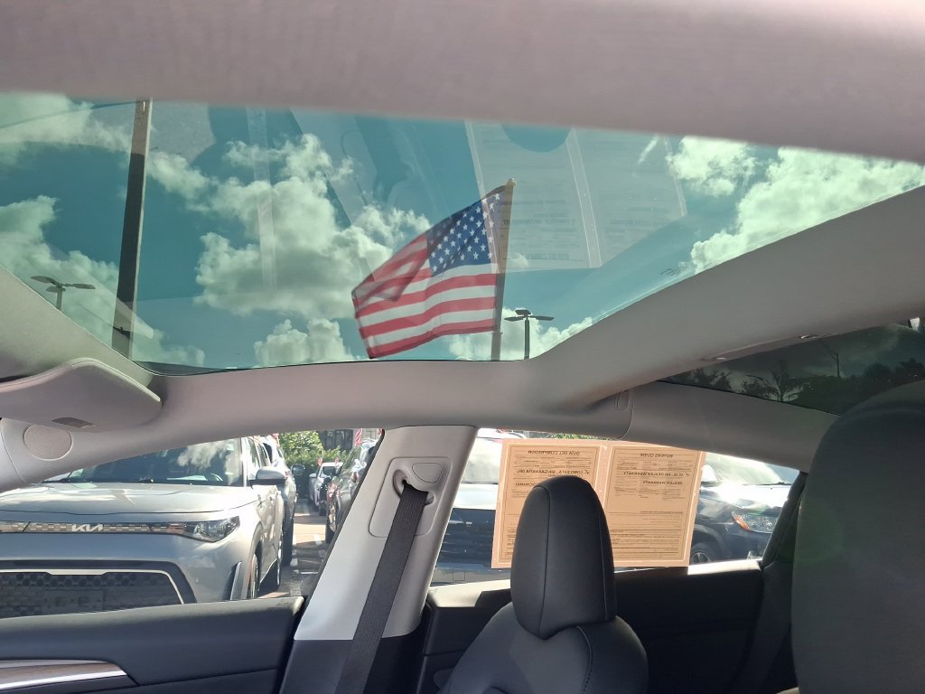 Used 2023 Tesla Model 3 Long Range AWD/4WD image 17