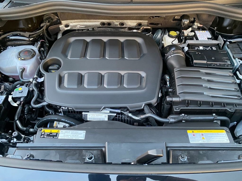 New 2026 Volkswagen Tiguan SE R-Line FWD image 19