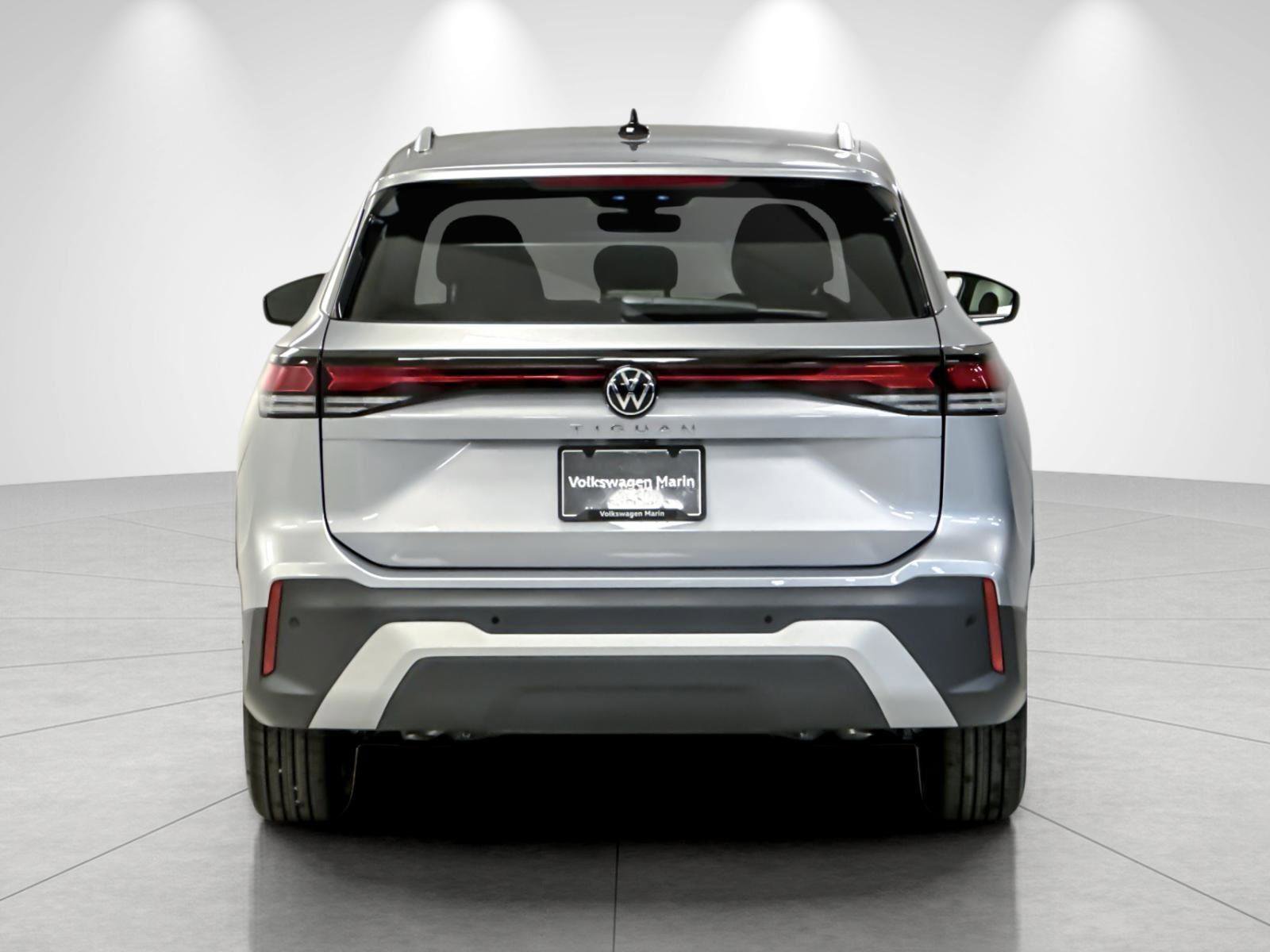 New 2026 Volkswagen Tiguan S FWD image 4