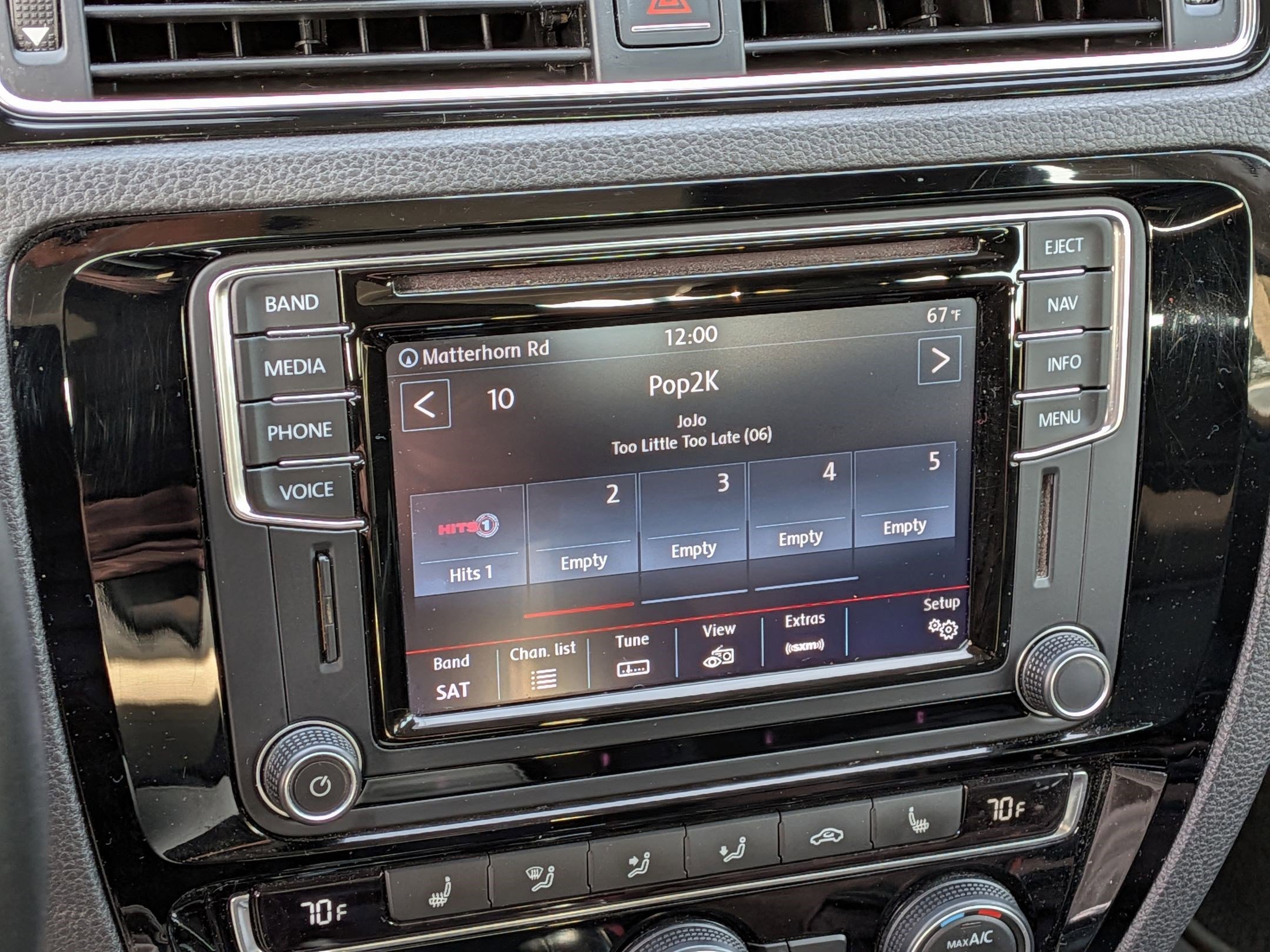 Used 2017 Volkswagen Jetta SEL image 19