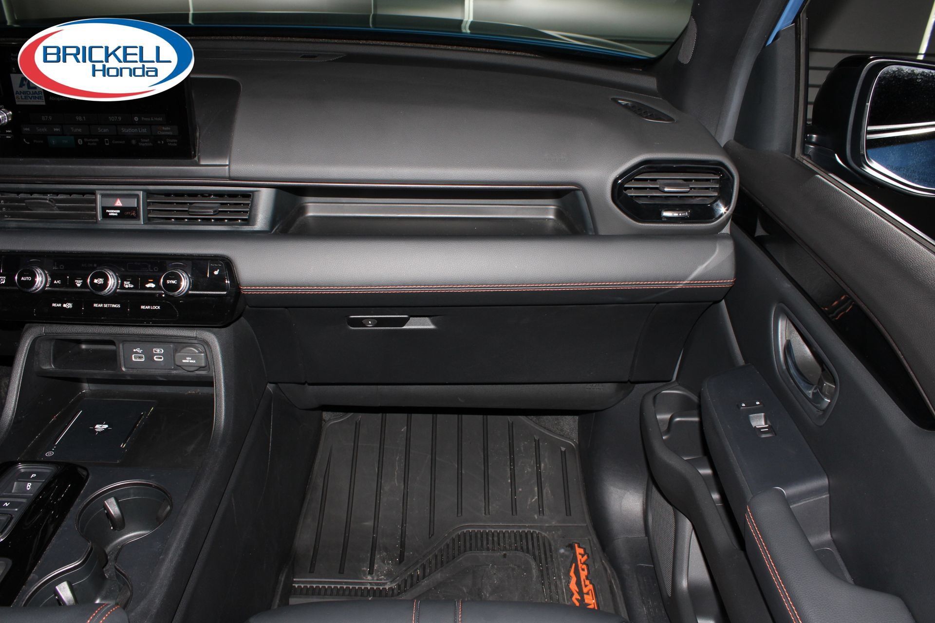 Certified 2024 Honda Pilot TrailSport image 22