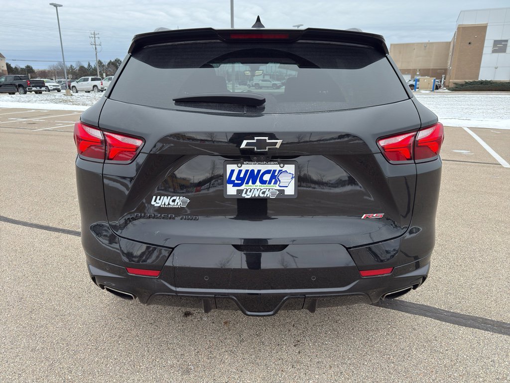 Used 2022 Chevrolet Blazer RS w/ Enhanced Convenience Package image 4