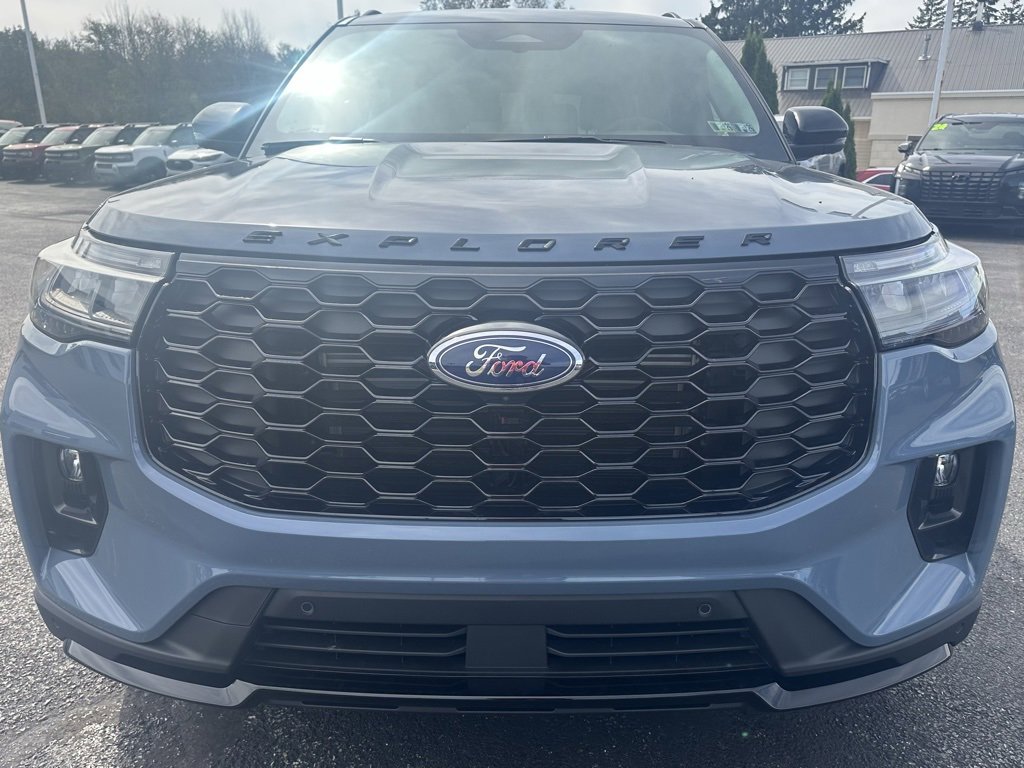 New 2025 Ford Explorer ST-Line image 13