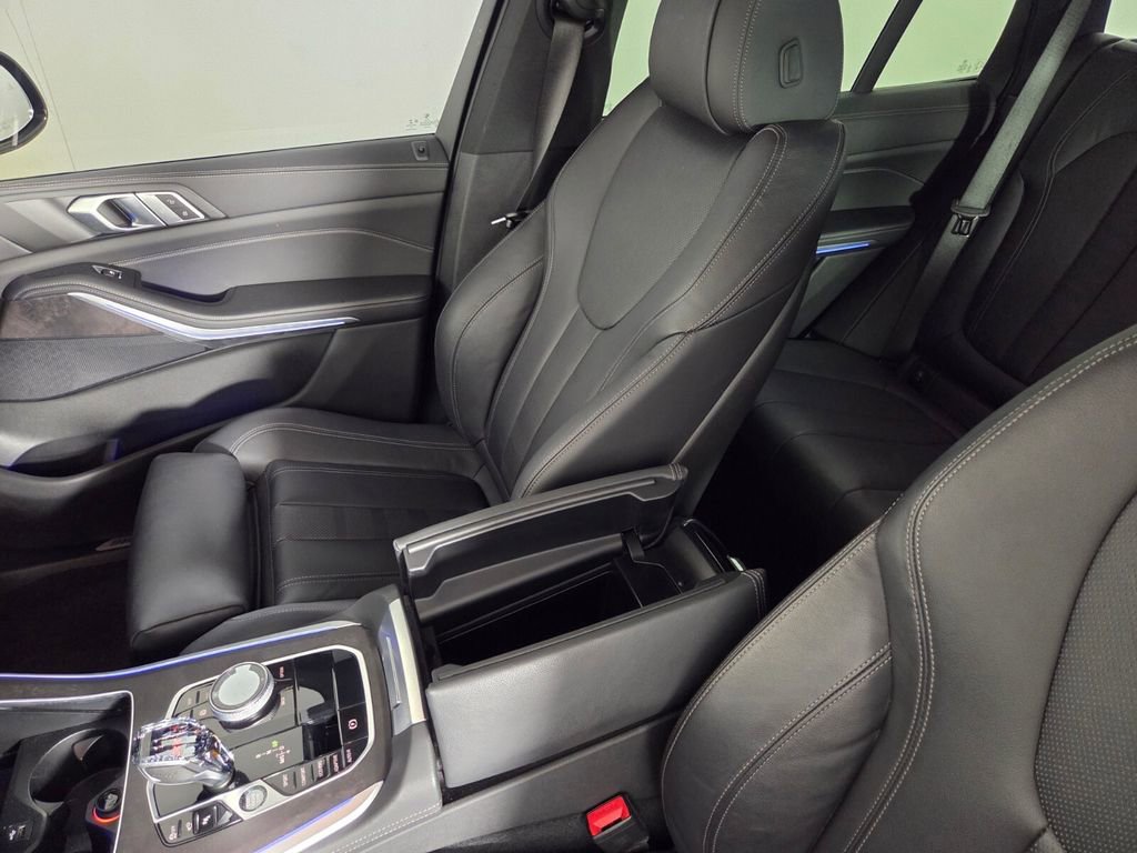 Used 2022 BMW X5 sDrive40i w/ M Sport Package image 23