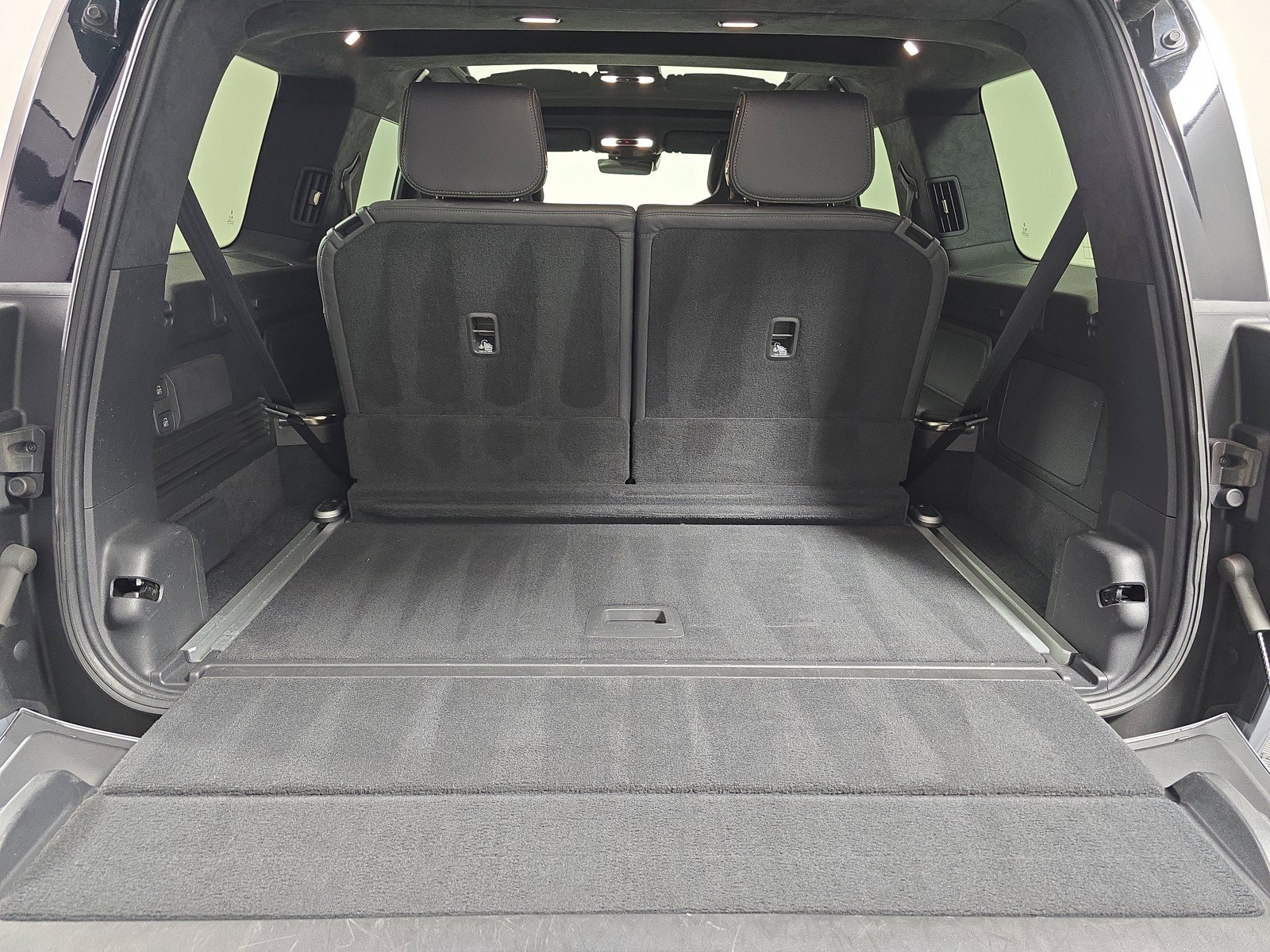 Used 2023 Rivian R1S Adventure AWD/4WD image 15