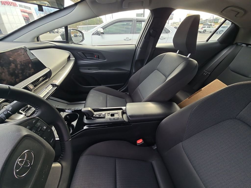 Used 2024 Toyota Prius LE image 11