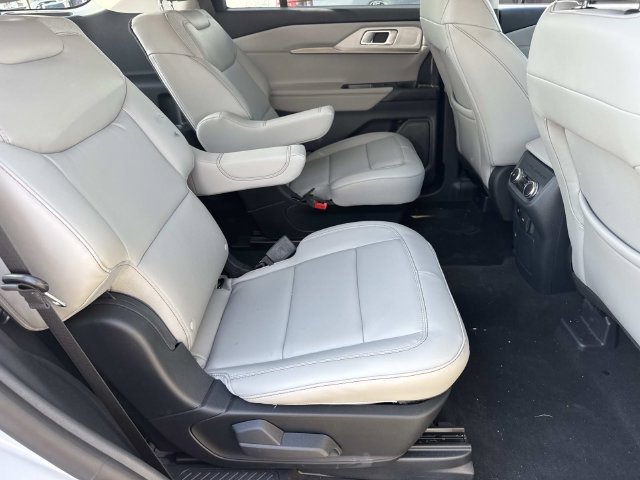 New 2026 Ford Explorer Active w/ Active Comfort Package RWD image 12
