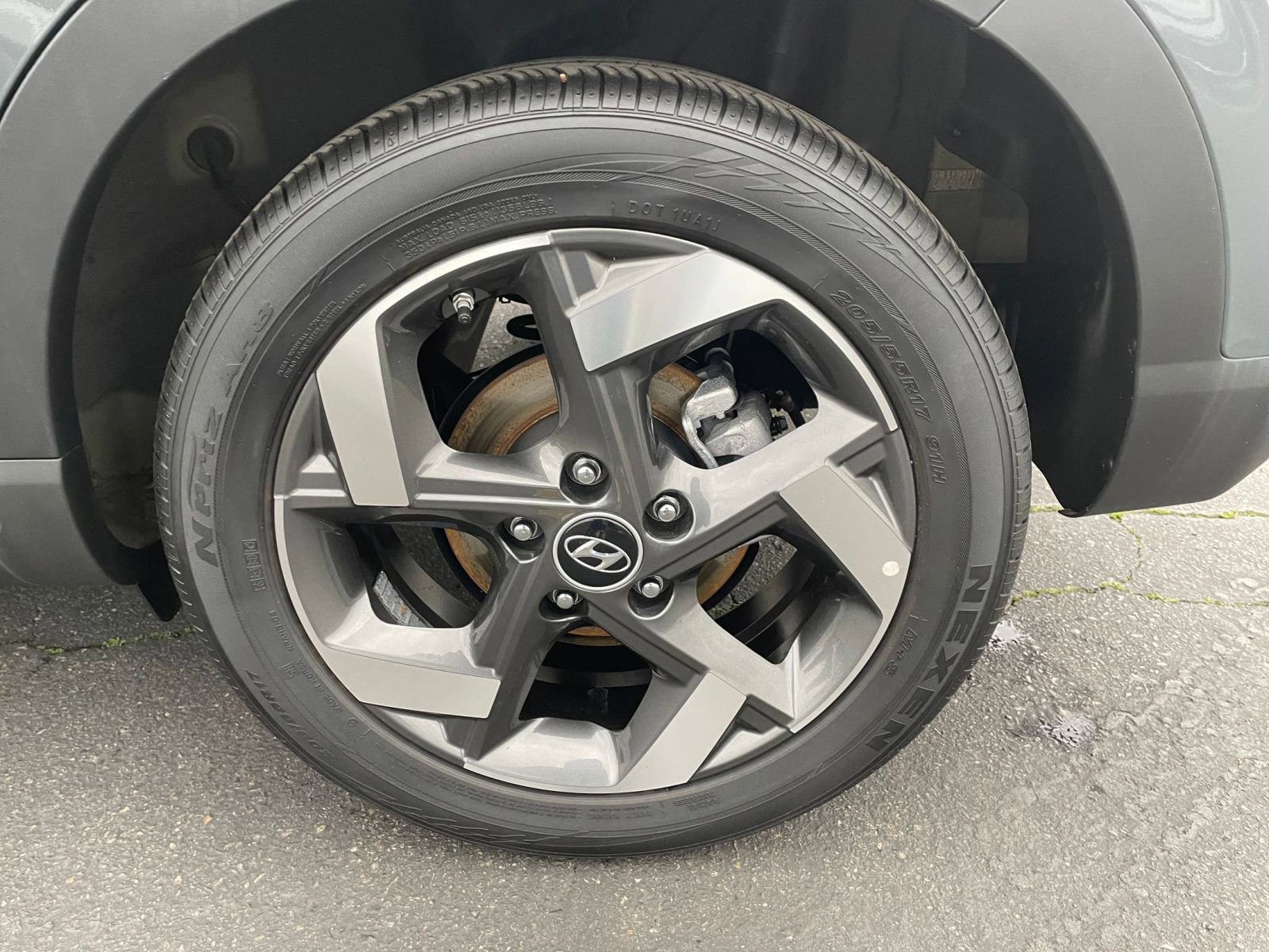 Used 2025 Hyundai Venue SEL image 25