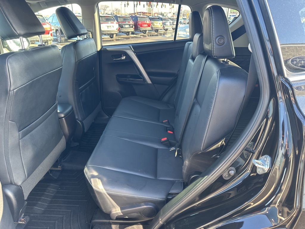 Used 2018 Toyota RAV4 Limited w/ Advanced Technology Package image 18