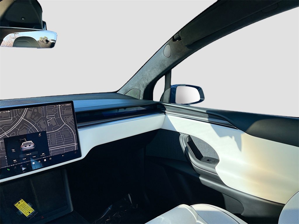 Used 2022 Tesla Model X Plaid image 22