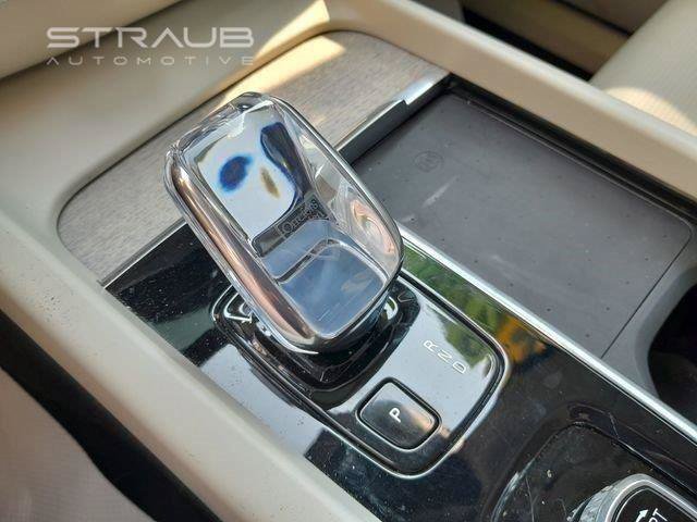 Used 2021 Volvo XC60 T8 Inscription w/ Advanced Package AWD/4WD image 26