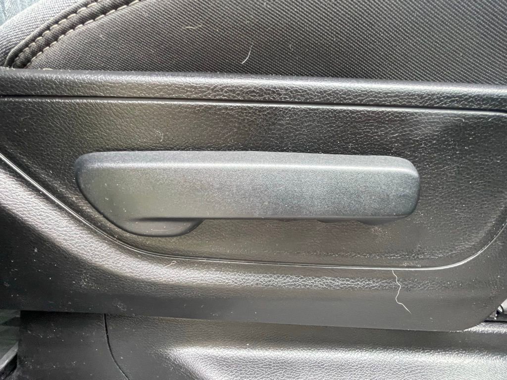 Used 2021 RAM 1500 Big Horn image 16