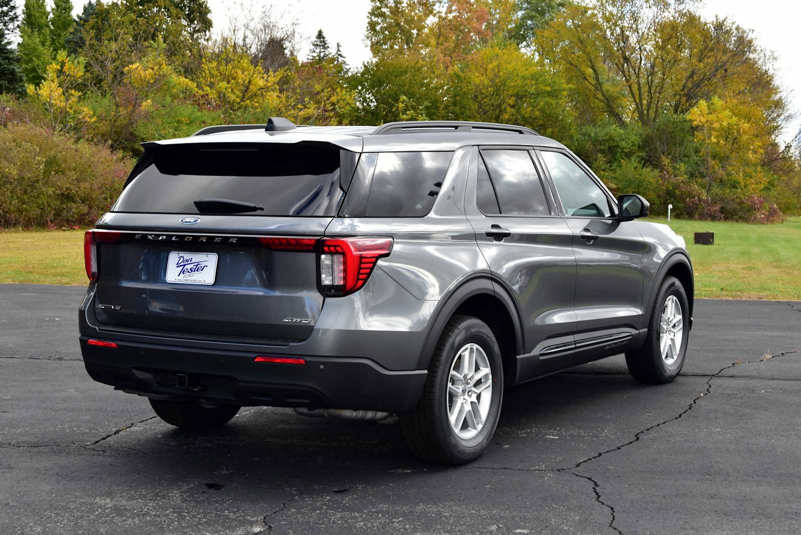 New 2026 Ford Explorer Active image 3