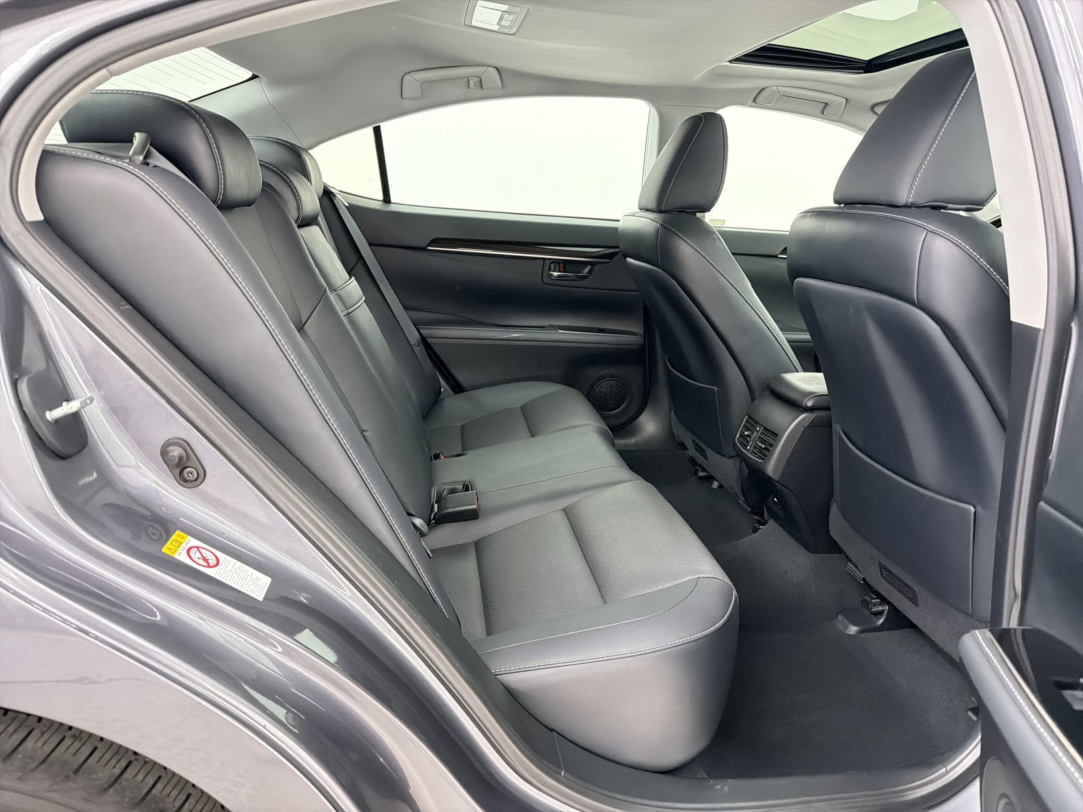 Used 2017 Lexus ES 350 w/ Premium Package image 25