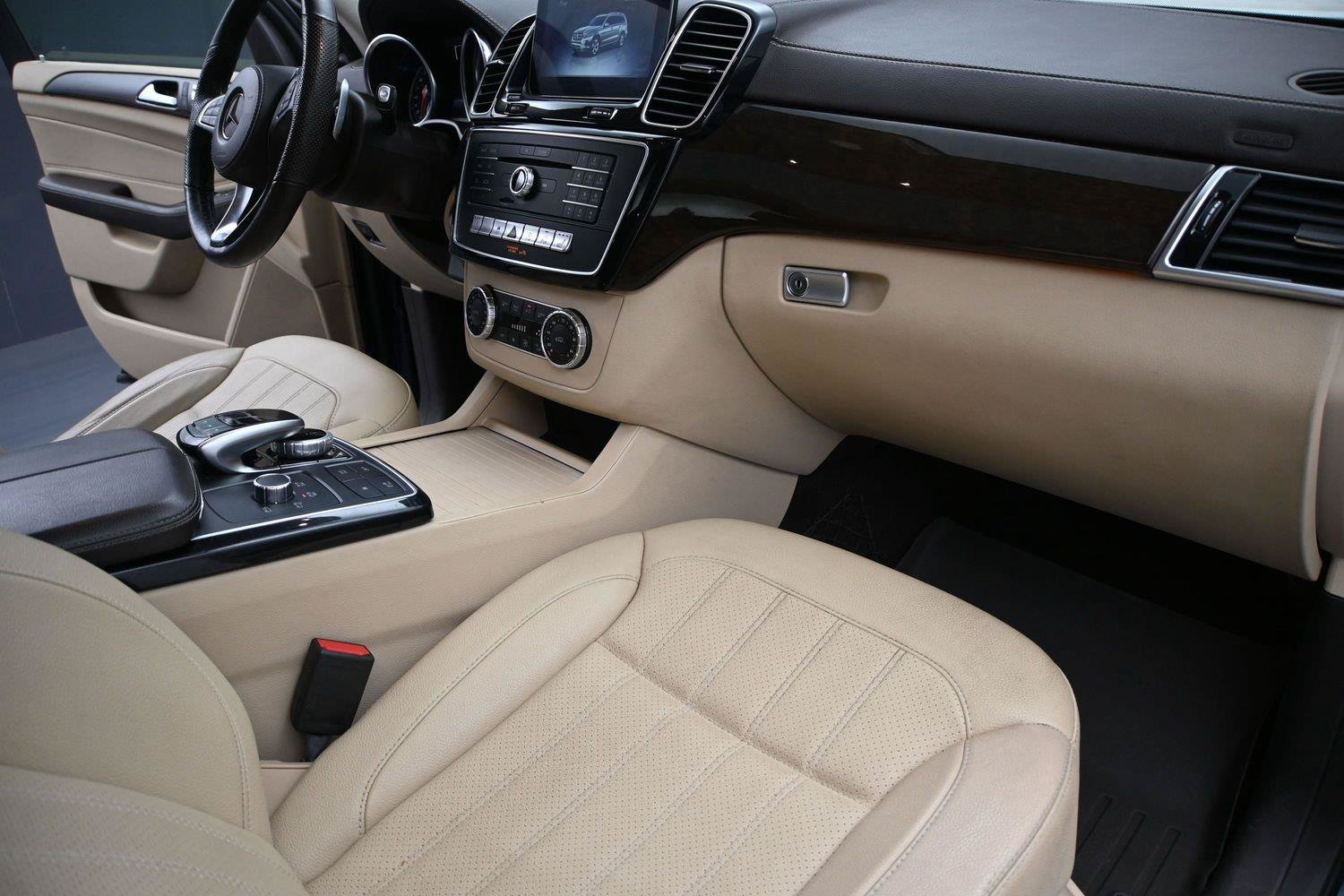 Used 2018 Mercedes-Benz GLS 450 4MATIC image 17