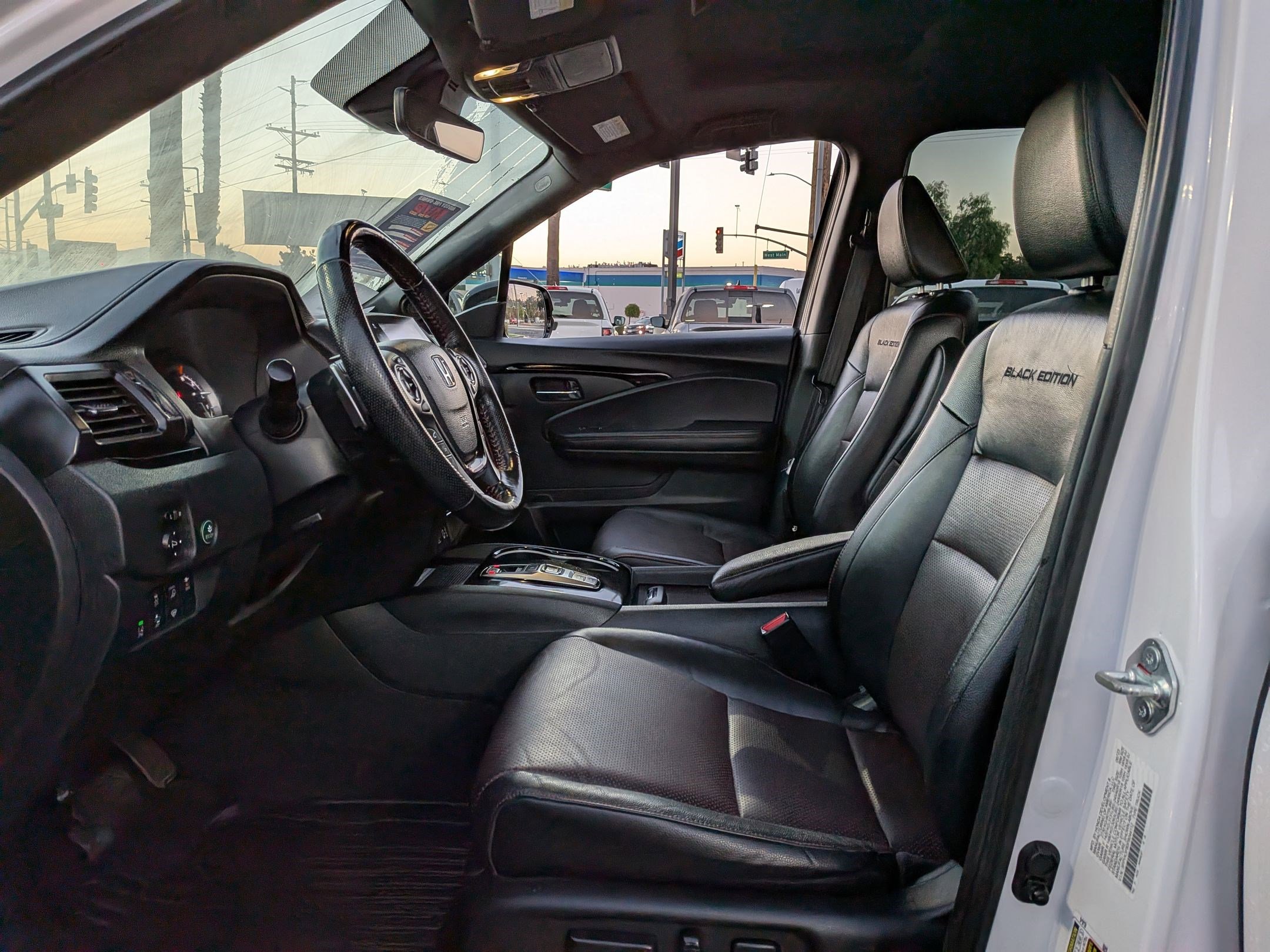 Used 2023 Honda Ridgeline Black Edition image 15