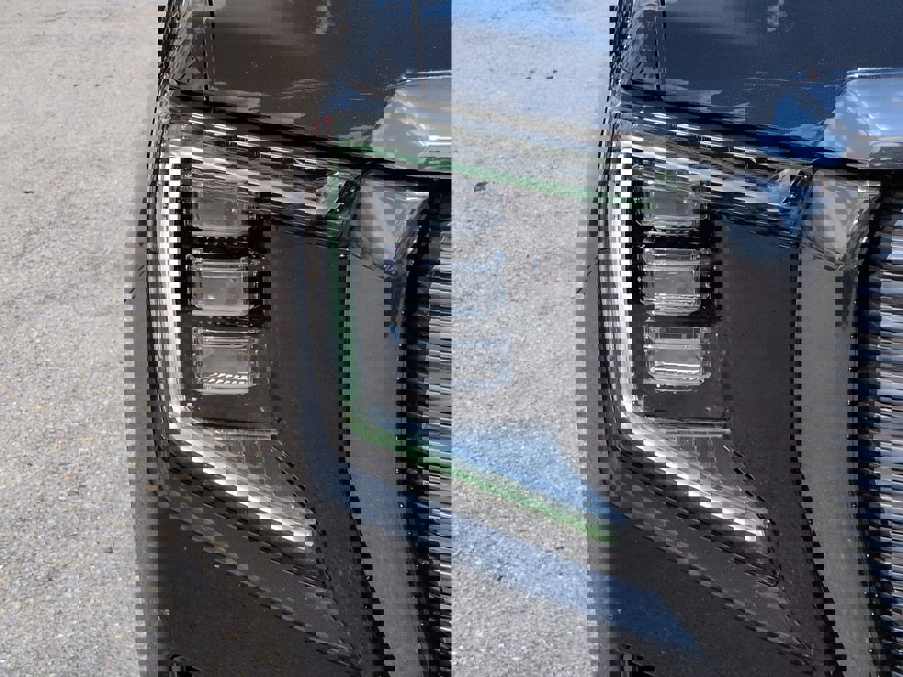 Used 2023 GMC Yukon Denali Ultimate image 10