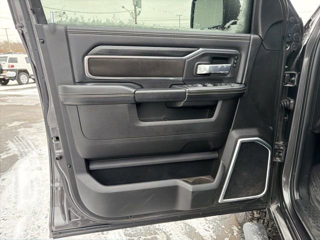 Used 2024 RAM 3500 Laramie w/ Night Edition image 24