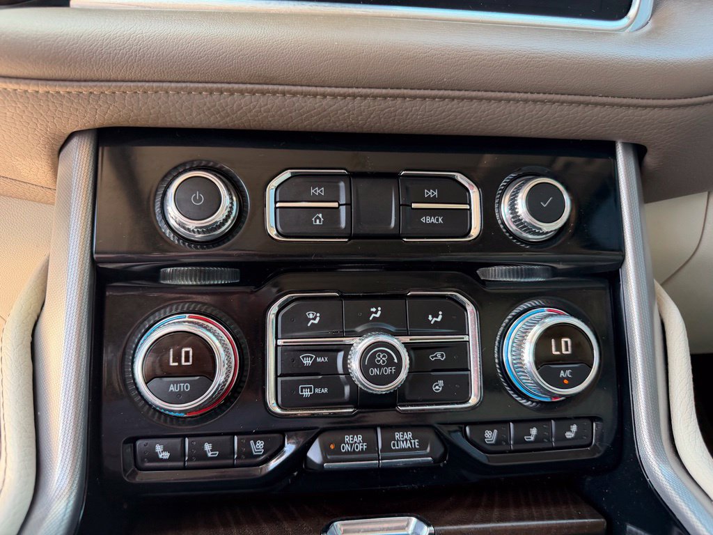 Used 2023 GMC Yukon Denali w/ Denali Reserve Package AWD/4WD image 39