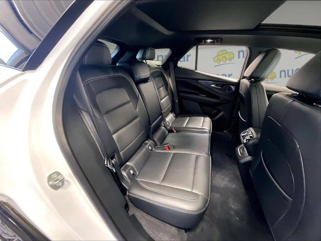 Used 2024 Chevrolet Blazer EV LT AWD/4WD image 16