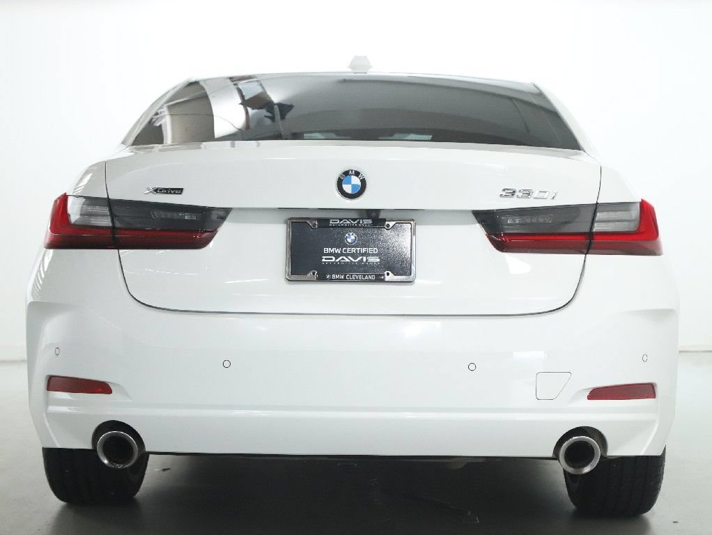 Used 2023 BMW 330i xDrive Sedan w/ Premium Package AWD/4WD image 42