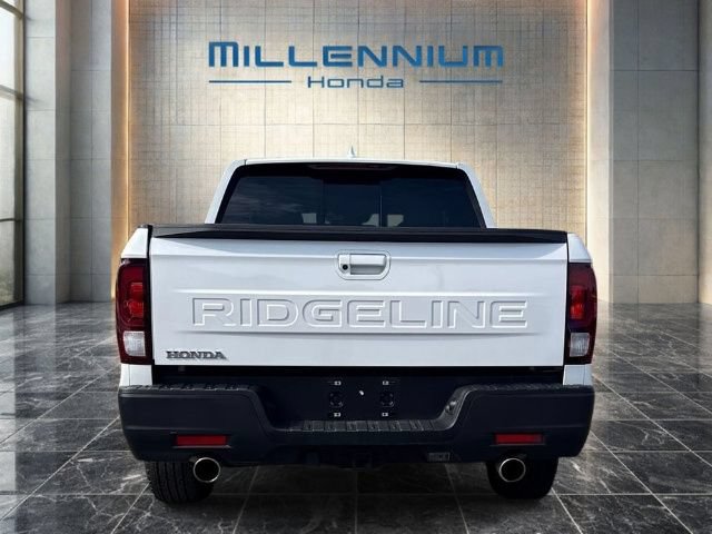 Certified 2025 Honda Ridgeline RTL image 4