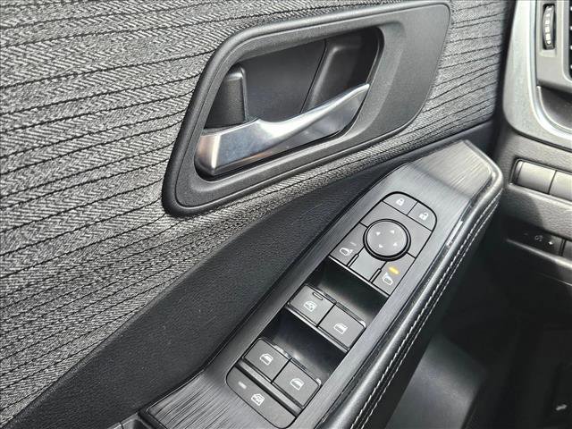 Used 2023 Nissan Rogue SV image 17