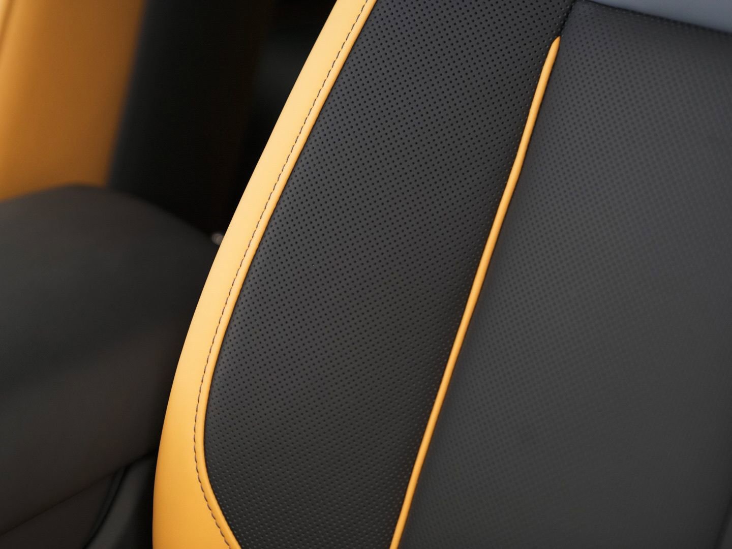 New 2026 Rolls-Royce Cullinan image 16