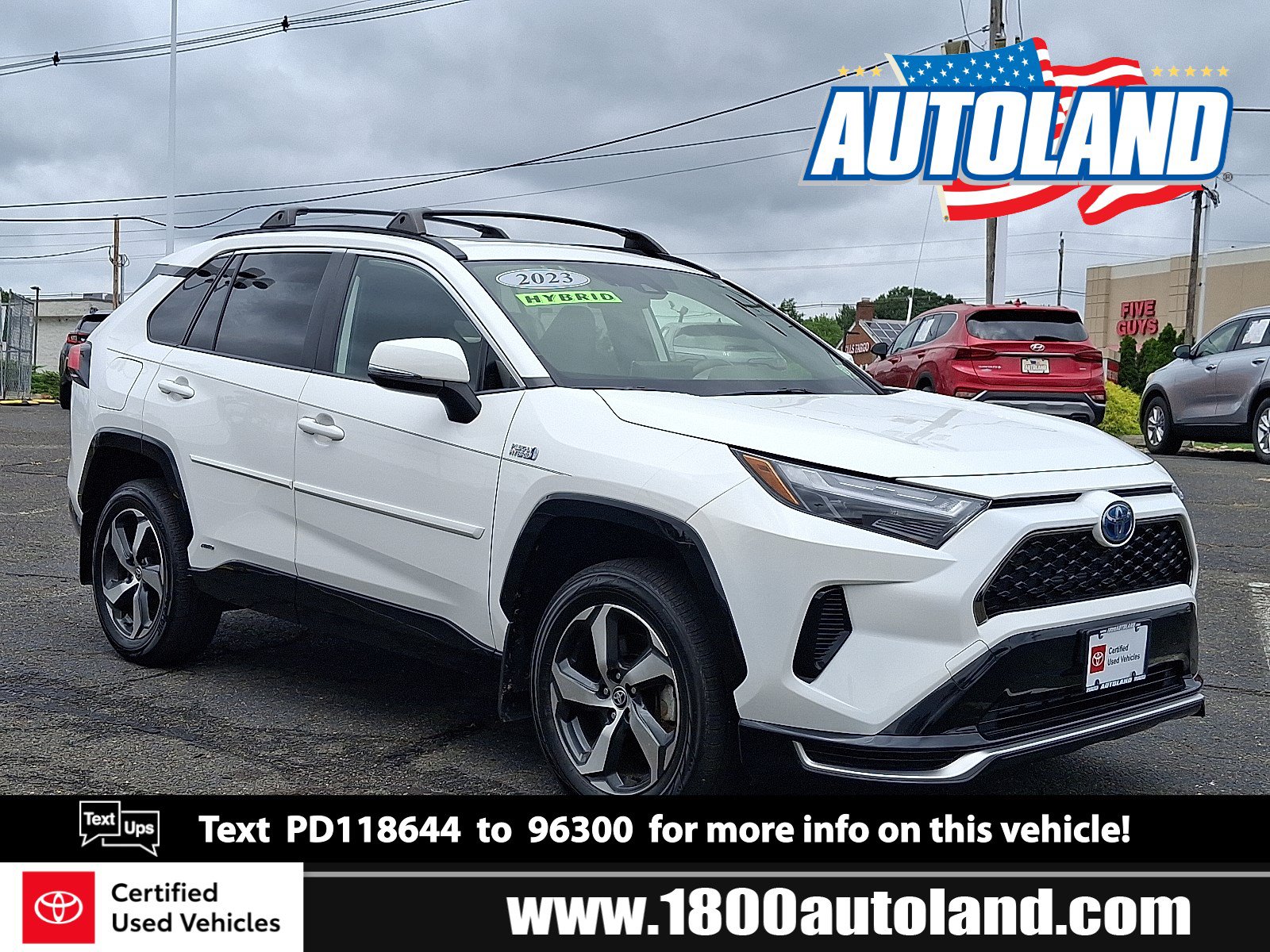 Used 2023 Toyota RAV4 SE w/ Weather & Moonroof Package AWD/4WD image 1