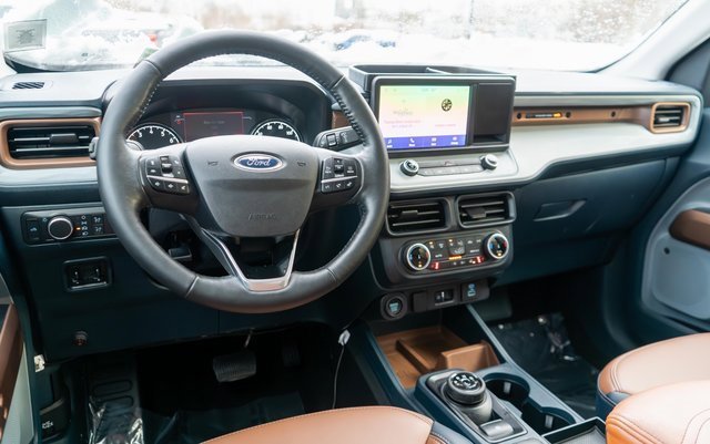 Used 2022 Ford Maverick Lariat w/ Lariat Luxury Package image 12