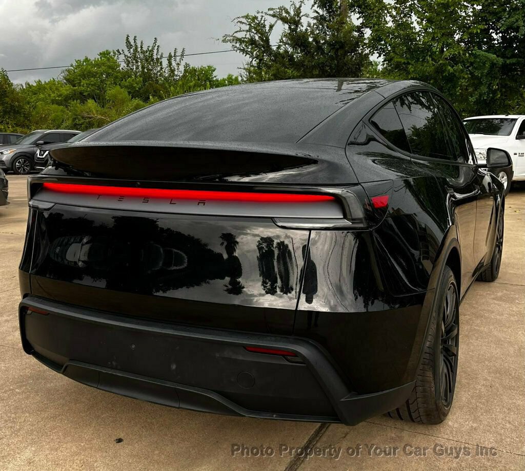 Used 2026 Tesla Model Y Long Range RWD image 40