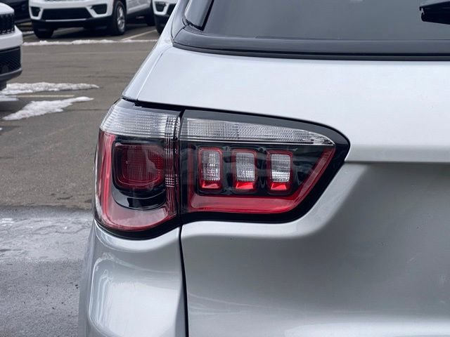 New 2026 Jeep Compass Latitude w/ Sun and Sound Group image 14