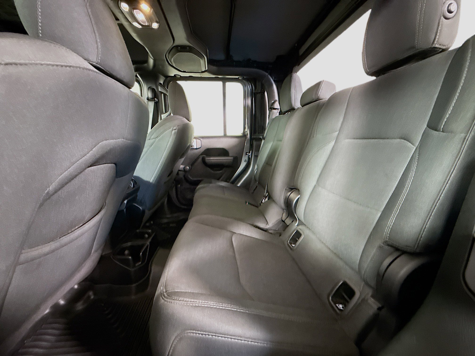 Used 2021 Jeep Gladiator Sport image 25