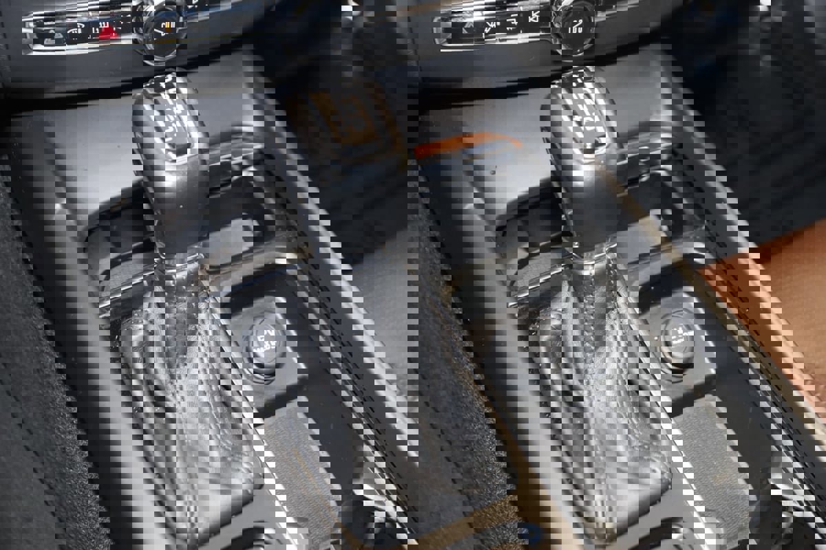 Used 2021 Volvo XC60 T5 Inscription w/ Protection Package Premier image 7