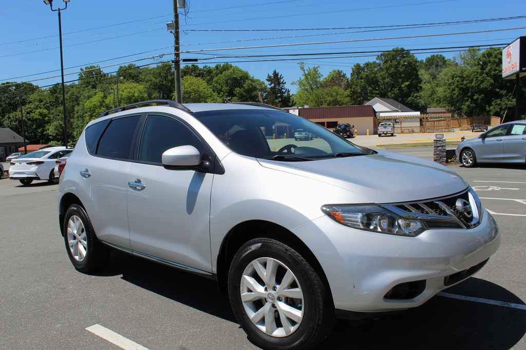 Used 2014 Nissan Murano SV AWD/4WD image 3