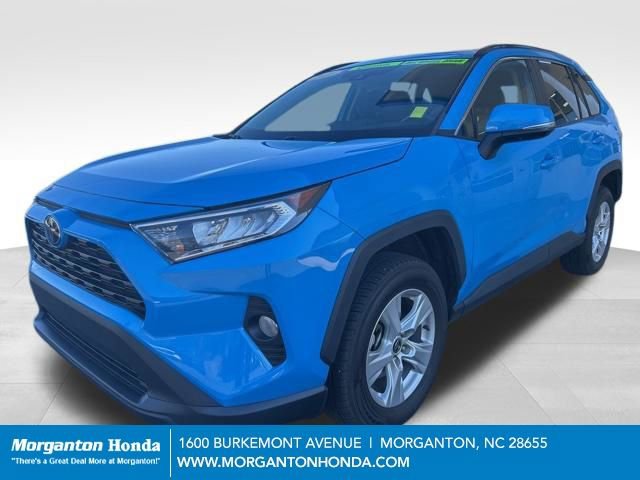 Used 2021 Toyota RAV4 XLE w/ Convenience Package image 3