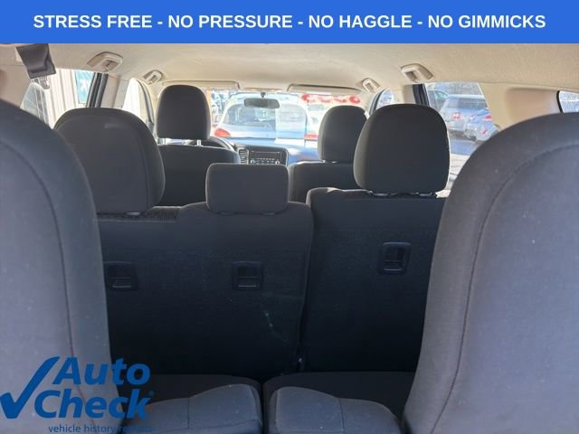 Used 2014 Mitsubishi Outlander ES FWD image 27