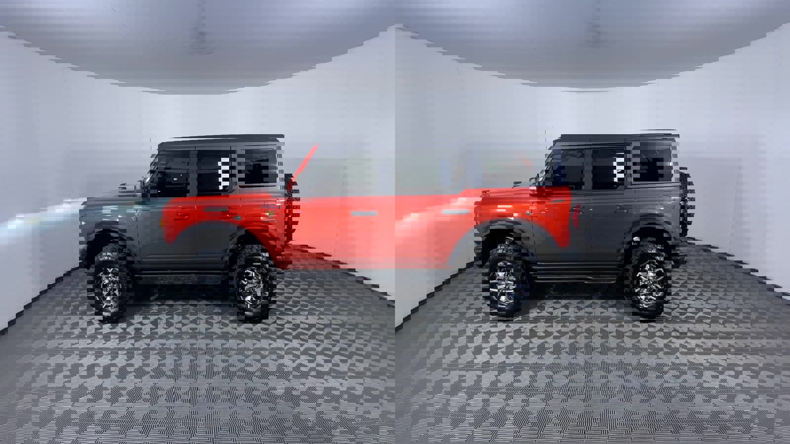 Used 2023 Ford Bronco Badlands image 5