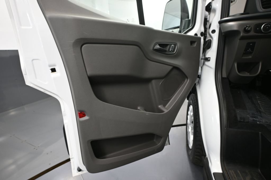 Used 2025 Ford Transit 350 XLT RWD image 14