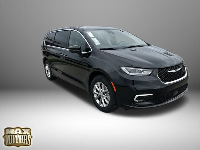 New 2026 Chrysler Pacifica Limited image 12