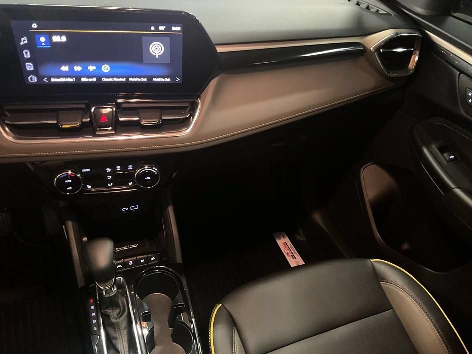 Used 2026 Chevrolet TrailBlazer ACTIV w/ Convenience Package FWD image 5