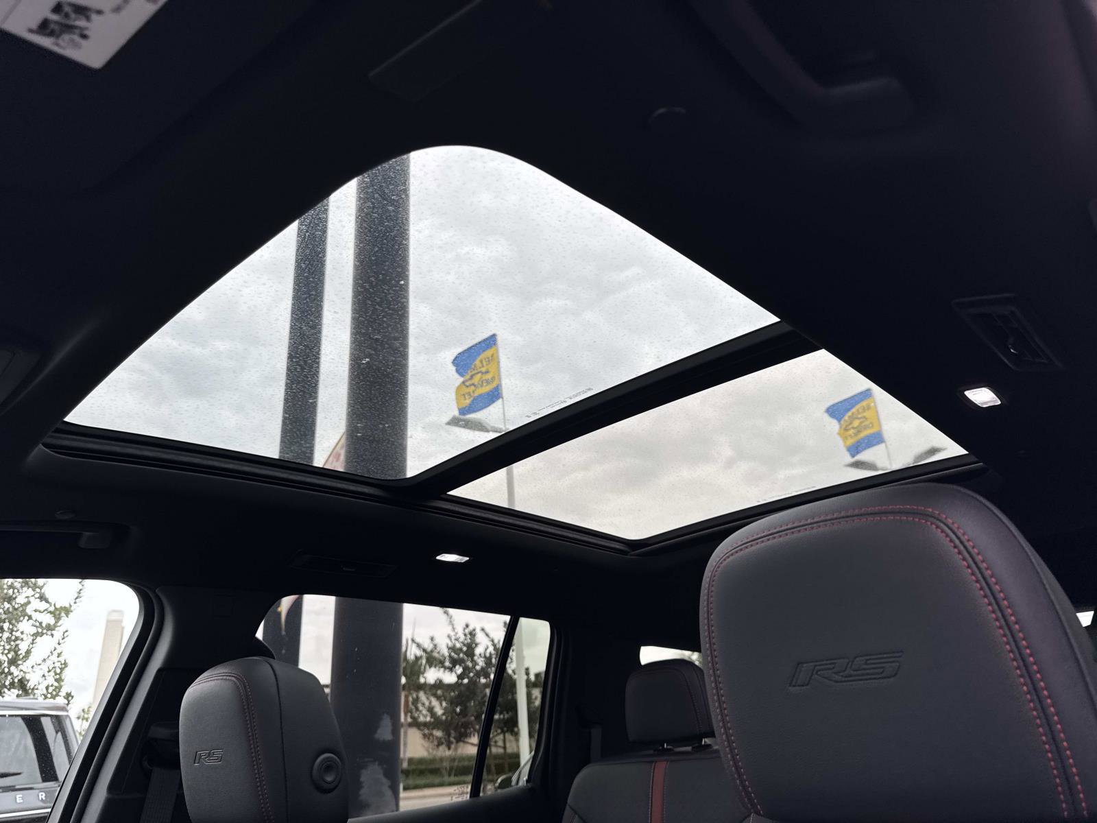 Used 2024 Chevrolet Traverse RS w/ LPO, Floor Liner Package image 23