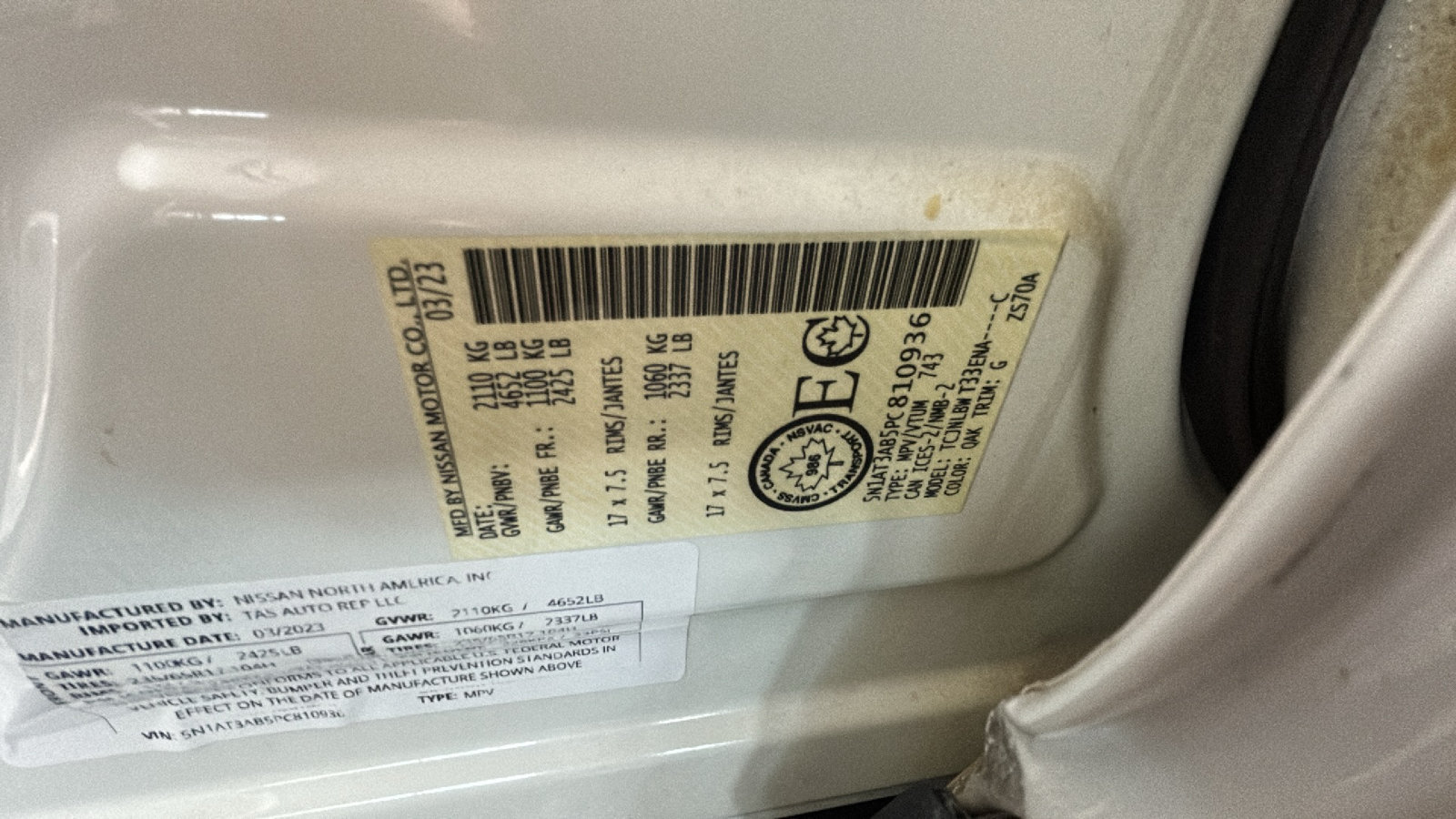 Used 2023 Nissan Rogue S AWD/4WD image 11