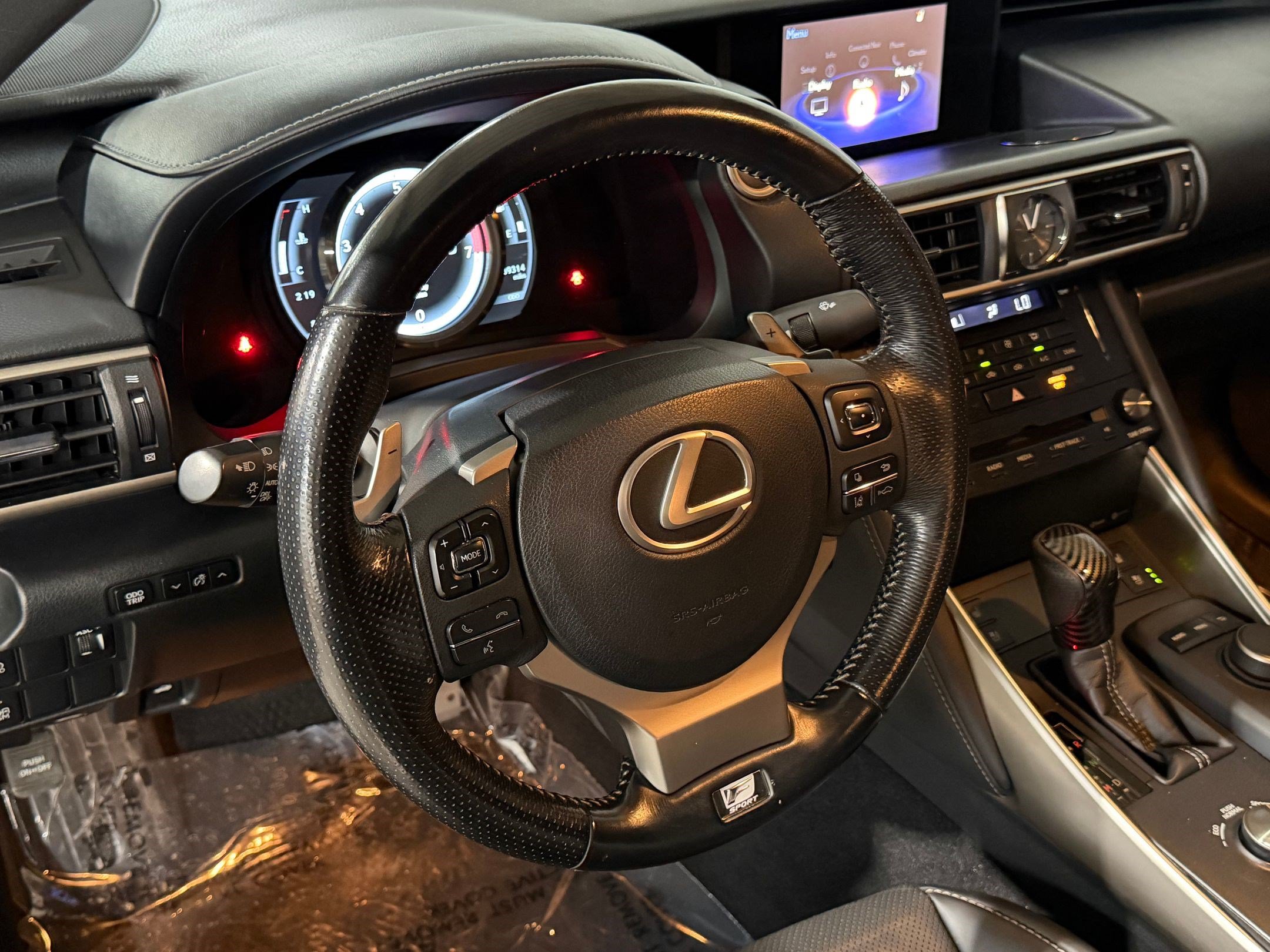 Used 2017 Lexus IS 200t F Sport w/ F Sport Package RWD image 4