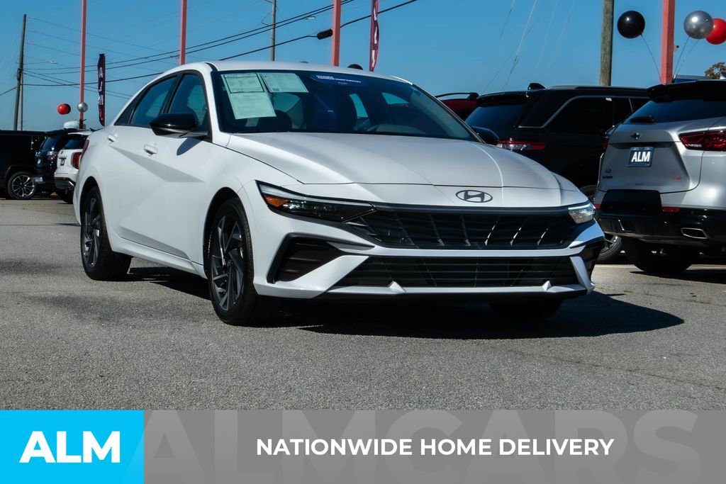 Certified 2025 Hyundai Elantra Sport image 5